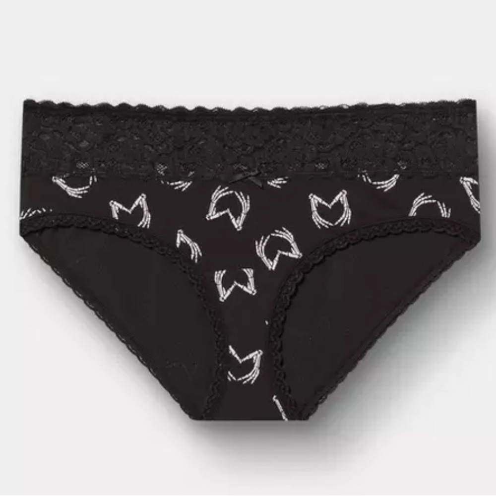 NWT Torrid skeleton heart hands lace trim hipster panty, Torrid size 3, 3X